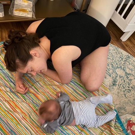 Rachel Bloom was playing with her baby.